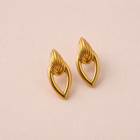 Nina Studs