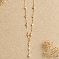 Minimal Pearl Drop Necklace