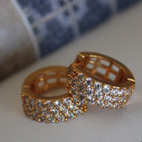 Classic Stone Huggies